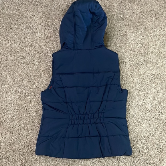 Cute Vest - Picture 4 of 4